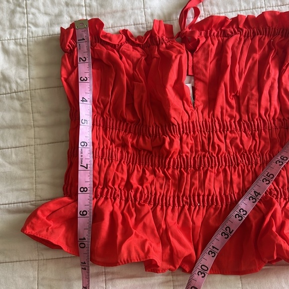 H& M Red Ruffled Strapless Top - Picture 3 of 7